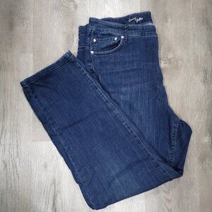 DC Jeans Medium Wash Ladies Size 20 Curvy Zipper & Button Closure Blue Jeans